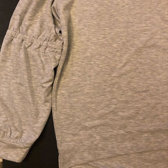 Avia Sweatshirt   - Picture 3 of 4